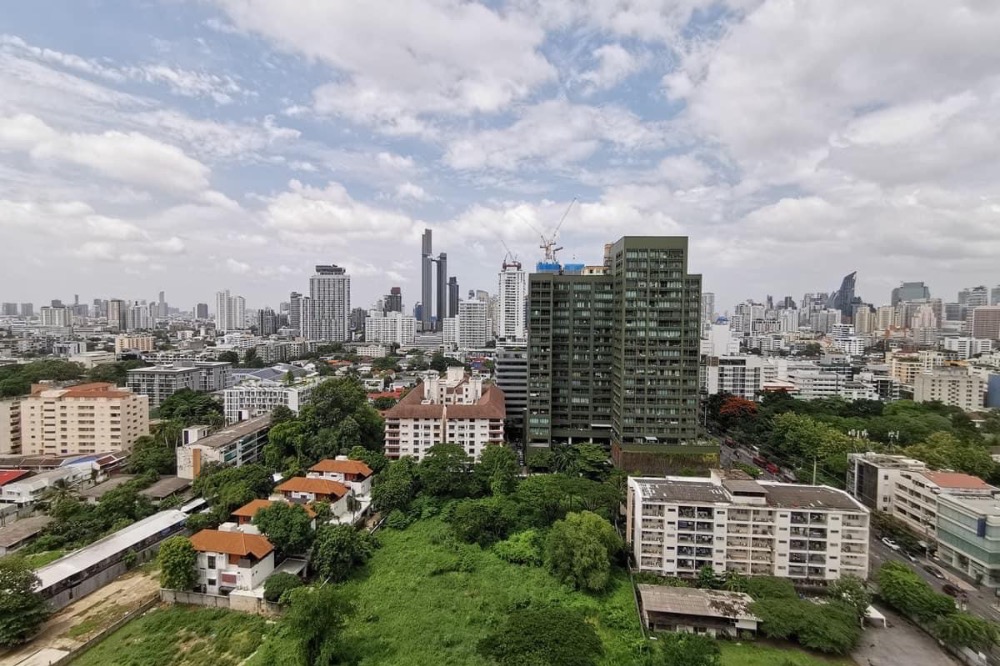 For SaleCondoSukhumvit, Asoke, Thonglor : For Sale: Condo, The Monument Thonglor, 2 Bedrooms /3 Bathrooms *Fully Furnished /High Floor /Private Lift /Pet Friendly & Sale with Tenant (February 2025)*