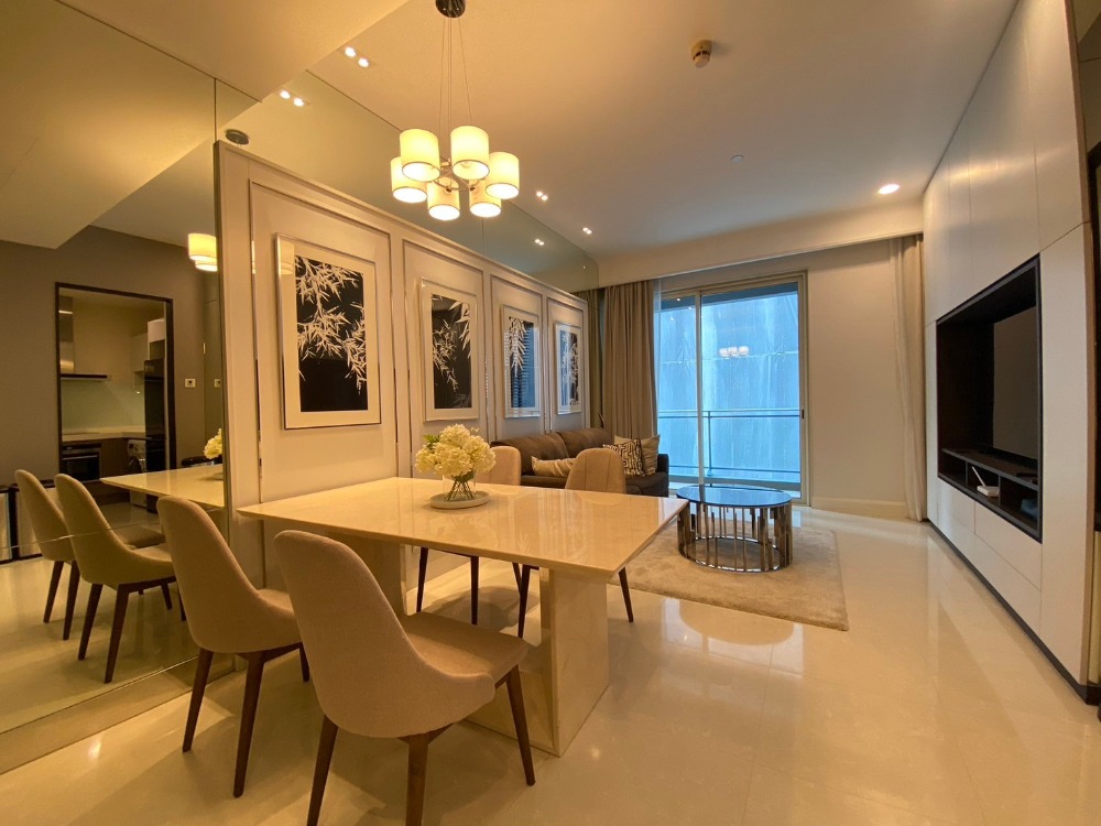 For RentCondoWitthayu, Chidlom, Langsuan, Ploenchit : For rent Q Langsuan, 2 bedrooms, fully furnished, ready to move in, near Lumpini park, surrounded by malls close to BTS Chidlom