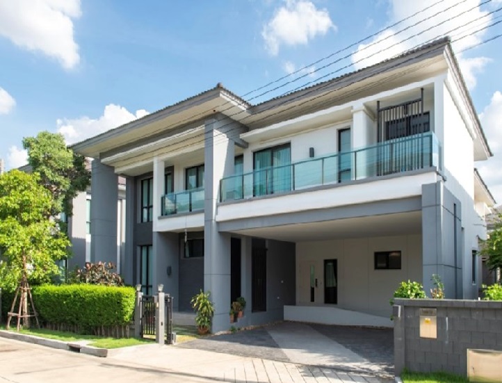 For RentHousePinklao, Charansanitwong : For Rent, 2-storey detached house for rent, The City project, The City, Ratchaphruek, Suan Phak, Bang Kruai-Chong Tanom Road, beautiful house, complete furniture, air conditioning throughout the house, Chinese Welcome