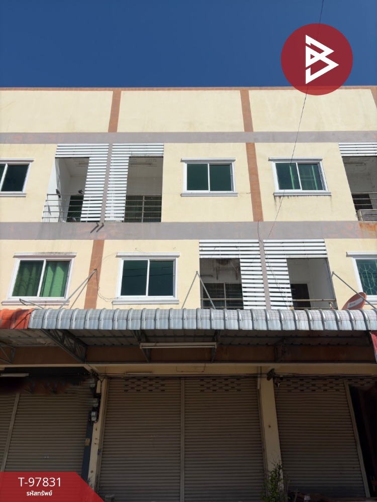 For SaleShophouseNakhon Sawan : Commercial building for sale, area 19 square wah, Takhli District, Nakhon Sawan