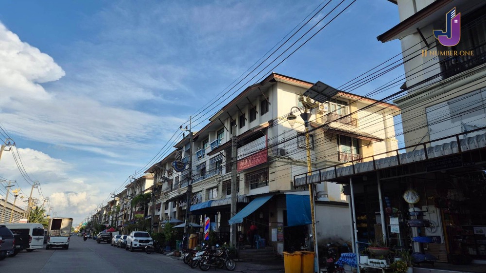 For SaleShophouseSamut Prakan,Samrong : For sale: 3 and a half storey commercial building, 2 units, size 37 sq m, usable area 250 sq m, in Soi King Kaew 14/1 📌Property code JJ-H200📌