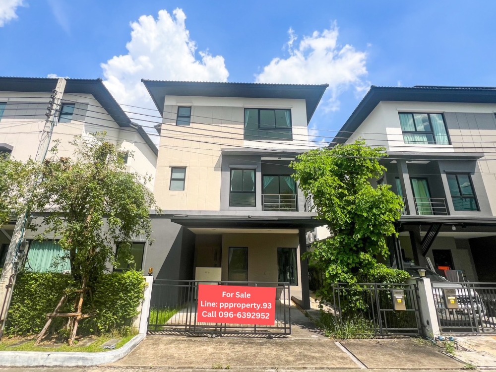 For SaleHouseLadkrabang, Suwannaphum Airport : Brand new house, never occupied, with a lifetime garden view! For sale: Baan Klang Muang The Edition Rama 9-Onnut, near Airport Link and motorway.