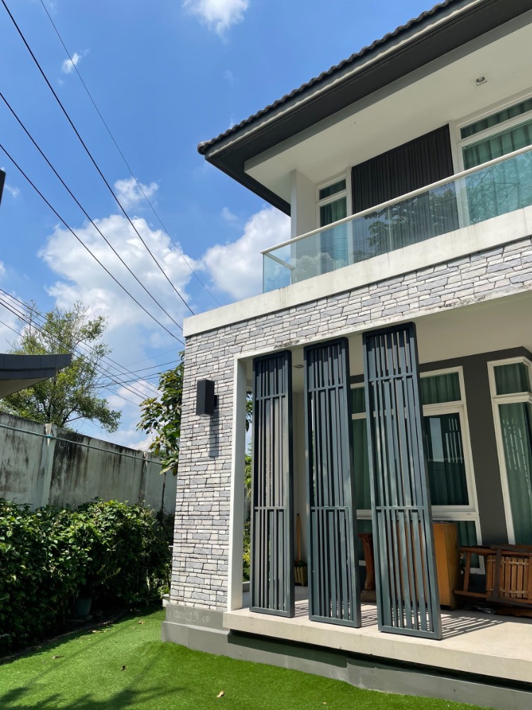 For RentHouse : 🍀🏡HOME FOR RENT>> Mantana Onnut - Wongwaen5>> บ้านเดี่ยว 2 ชั้น 66 ตร.ว. 3 ห้องนอน บ้านสวยแต่งครบ เดินทางสะดวก ใกล้ถนนคู่ขนานกาญจนาภิเษก ใกล้ Mega บางนา #LV-MO839