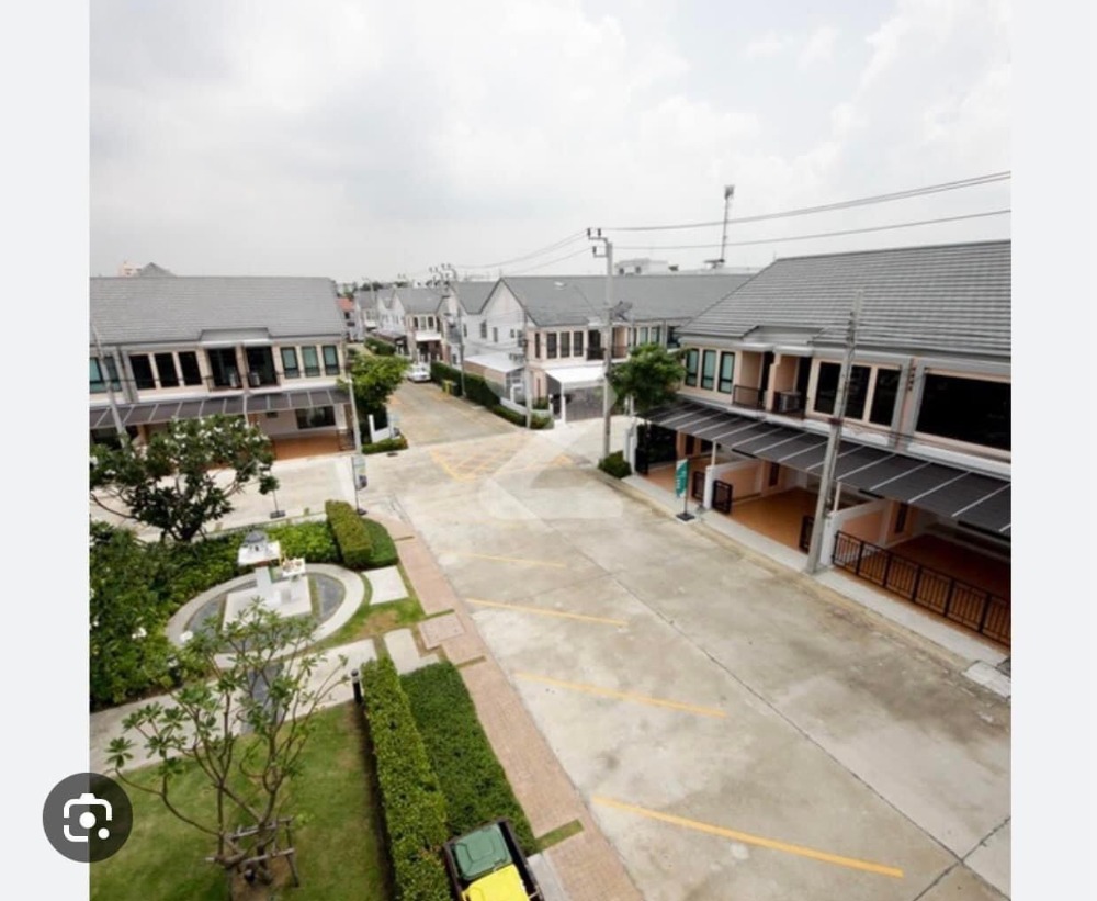 For SaleTownhouseLadkrabang, Suwannaphum Airport : 🏡🚩HOME FOR SALE>> Time Home Onnut40>> 2-storey townhouse, beautiful house, ready to move in, convenient transportation, good location, near BTS Yellow Line, Srinakarin Station, 3 bedrooms #LV-MO840