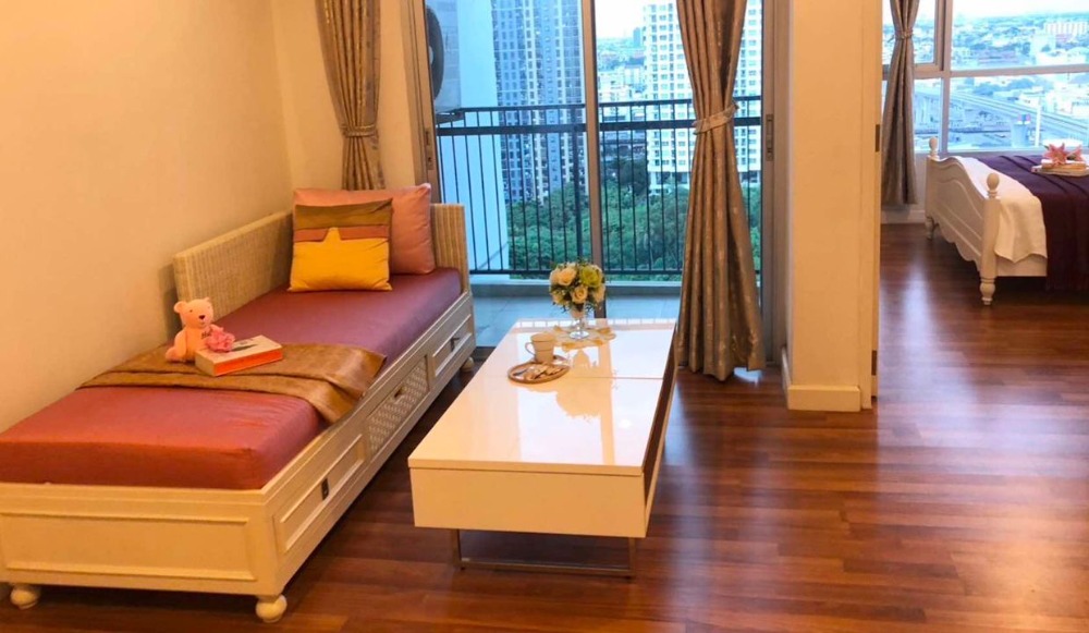 For SaleCondoPinklao, Charansanitwong : Condo for sale, Thana Arcadia Charansanitwong, near MRT Bang Yi Khan