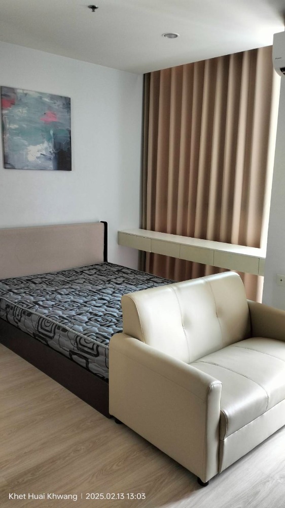 For RentCondoRatchadapisek, Huaikwang, Suttisan : Is the built -in room. Very beautiful. The cheapest price. Noble Reovolve Ratchada2 15,000 baht. Great value. Description: