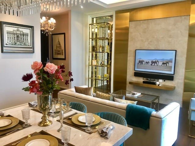 For SaleCondoSukhumvit, Asoke, Thonglor : An ultra Luxury fully fitted condo for Sale at Diplomat 39 Phrom Pong (Rt-01)