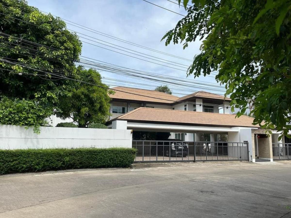 For SaleHouseChokchai 4, Ladprao 71, Ladprao 48, : 📢👇Luxury house with swimming pool, near Crystal Park, CDC, Central Eastville, convenient transportation, near the expressway entrance and exit, Ram Intra, Acharn Narong