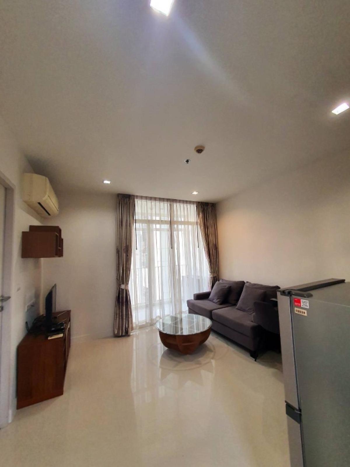 For RentCondoRatchathewi,Phayathai : Urgent! For rent: Condo Ideo Verve Ratchaprarop, 1 bedroom, 40 sq m. at a special price.