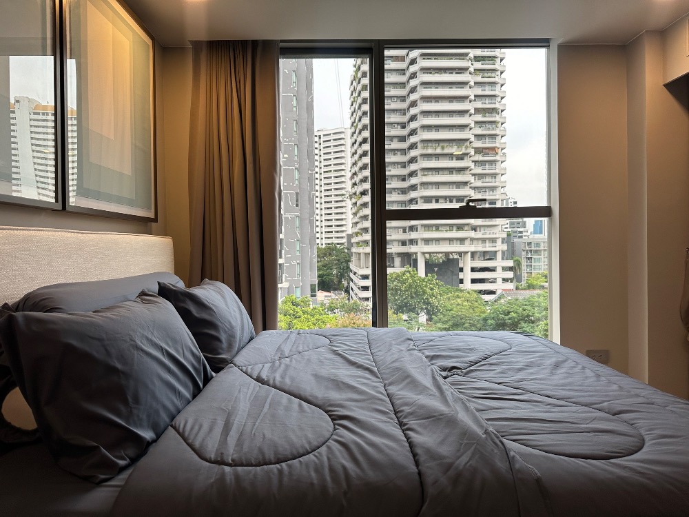 For RentCondoSukhumvit, Asoke, Thonglor : Pet Friendly duplex at Ashton Residence 41 3 bedrooms 4 baths