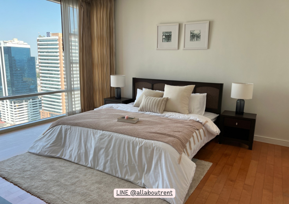 For RentCondoSukhumvit, Asoke, Thonglor : Condo for rent, large room, Fullerton Sukhumvit 📌Near BTS Ekkamai, Pet Friendly🐱