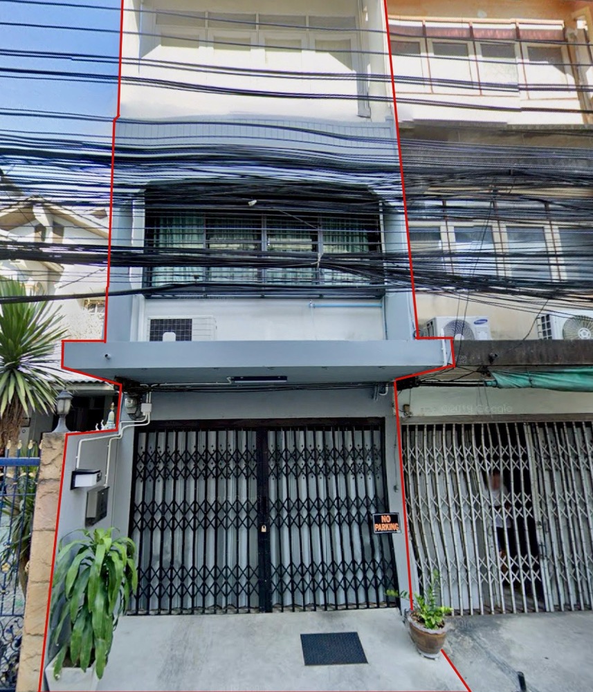 For RentShophouseRatchadapisek, Huaikwang, Suttisan : Commercial building for rent, 3 floors, 1 unit, renovated, near MRT Cultural Center/Huai Khwang