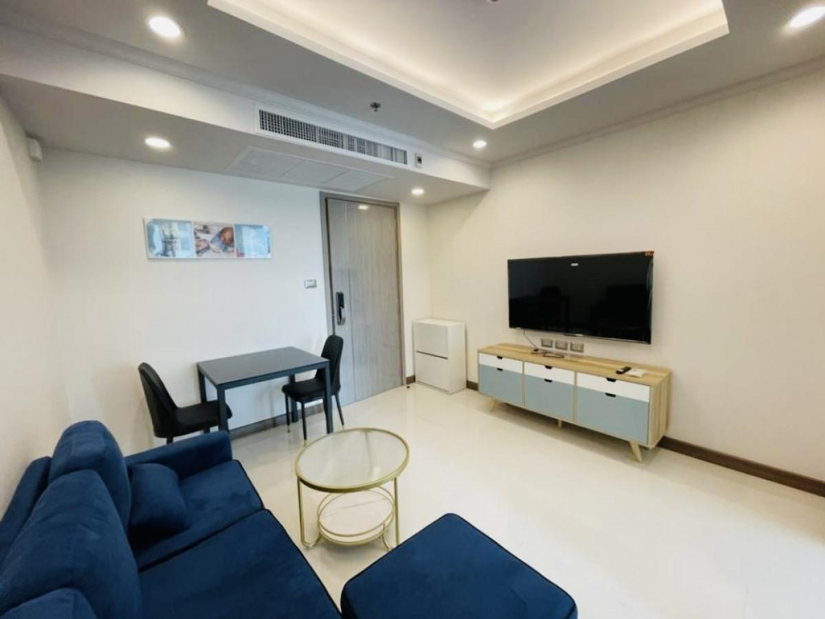 ให้เช่าคอนโดสุขุมวิท อโศก ทองหล่อ : Condo for Rent at Supalai Oriental Sukhumvit 397th Floor | 39 sq.m. | 1 Bedroom, 1 Bathroom | Fully Furnished and Ready to Move In!