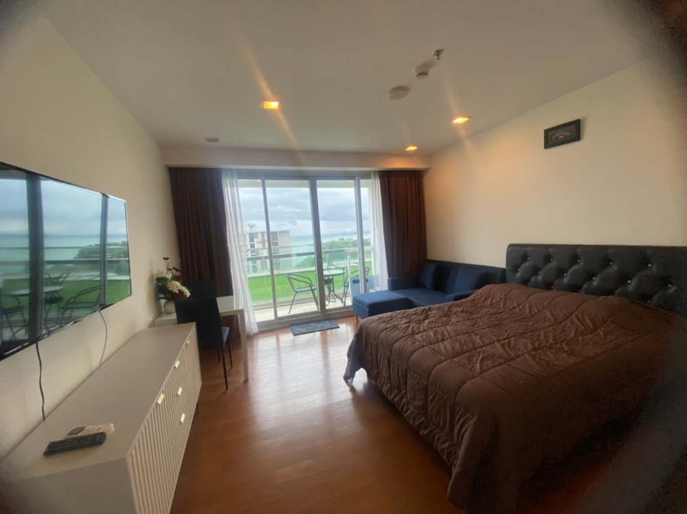 ให้เช่าคอนโดพัทยา บางแสน ชลบุรี สัตหีบ : For rent the Palm wongamat beach Fornt pattaya Studio type short and long term (S03-1103)