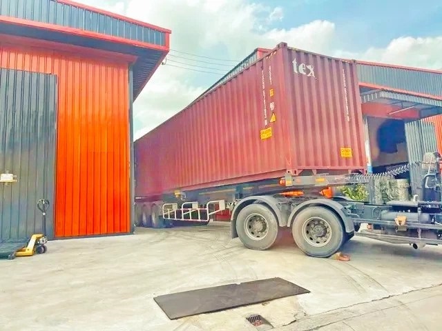 For RentWarehouseYothinpattana,CDC : LatPhrao 87-93 500m. Can make a shop 310sq.m. 105sq.wa.BigC LatPhrao 1km. Warehouse height 7.50 m.