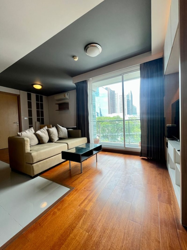 ขายคอนโดนานา : For Sale InterLux Premier Sukhumvit 13 ( BTS Nana )