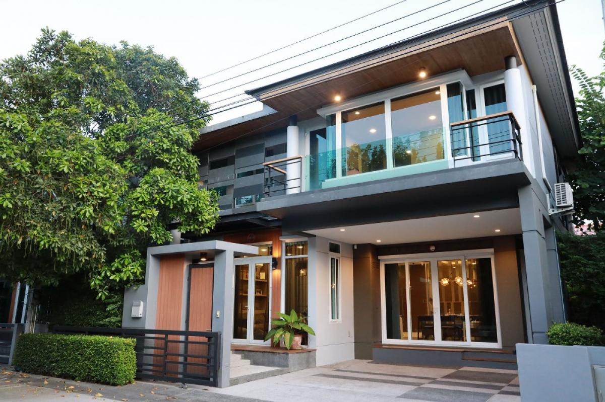 ให้เช่าบ้านลาดพร้าว เซ็นทรัลลาดพร้าว : 🏡The Gallery House Pattern  for rent🏡•Luxurious detached house in the city center