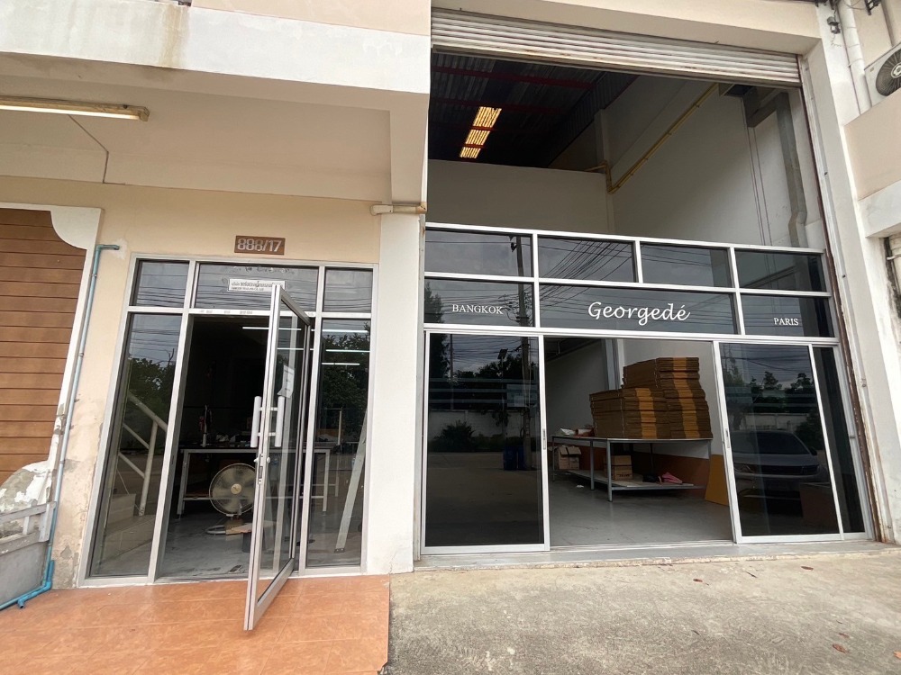 For SaleFactorySamut Prakan,Samrong : Urgent sale!! Land with factory and machinery, garment business (Garment), ready to operate immediately, location Khlong Bang Plakot, Phra Samut Chedi, Samut Prakan