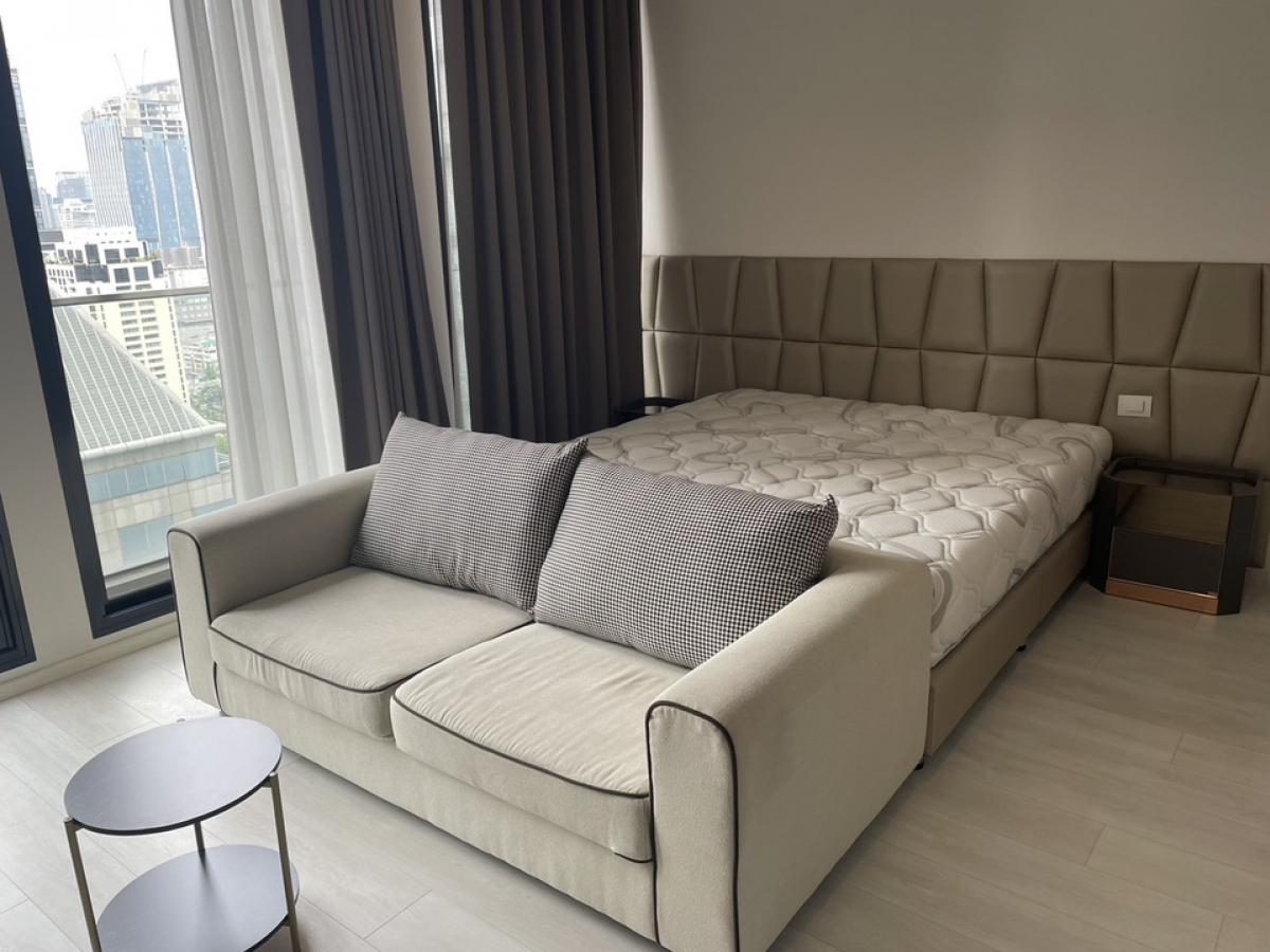 For RentCondoWitthayu, Chidlom, Langsuan, Ploenchit : 🔥 Rent a beautiful room, fully furnished, high floor, with private elevator, Noble Ploenchit Condo