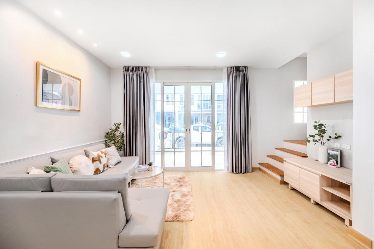 For SaleTownhouseKaset Nawamin,Ladplakao : 📌Selling a super chic townhouse 🏠🧡👉Golden Town Ladprao-Kaset Nawamin🌟Ready for the hipsters who are looking for a beautiful, chic house🎉🎉