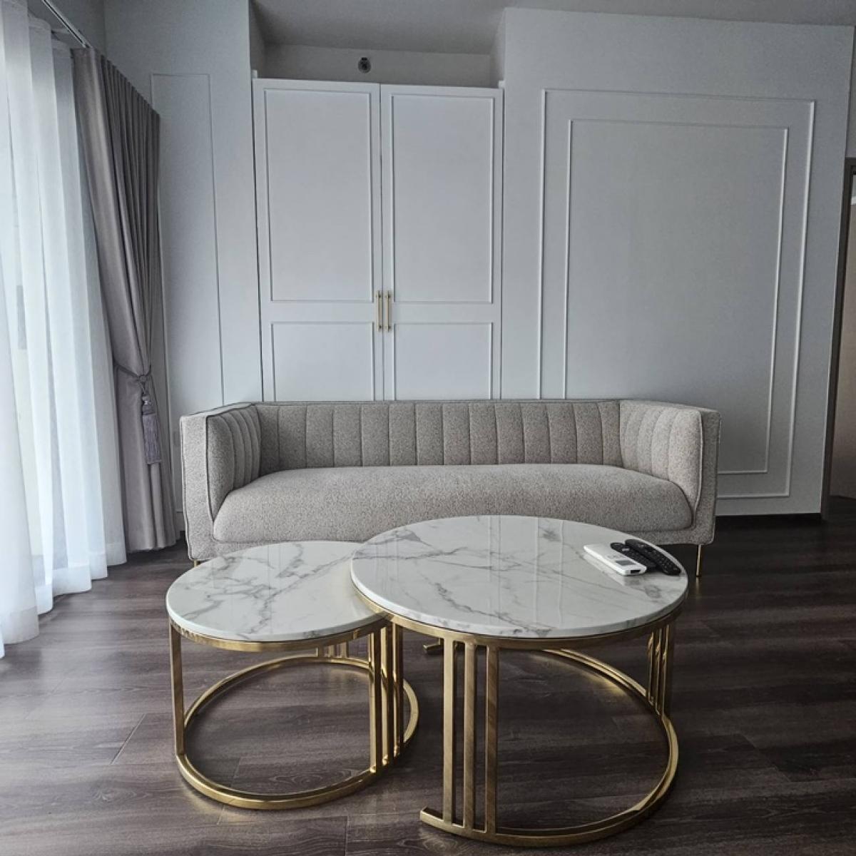 For SaleCondoRama9, Petchburi, RCA : Decorated room, located on Rama 9 main road, size 90 sq m, 2 bedrooms, gives a young lady feel, price 14,900,000 baht, make an appointment to view 0808144488