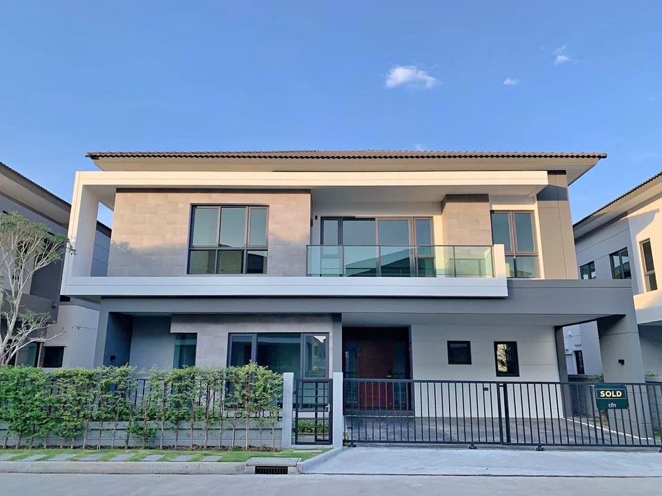 For RentHouseBangna, Bearing, Lasalle : 🏡✨ For Rent: Elegant 2-Storey House at The City Bangna (Near Mega Bangna)