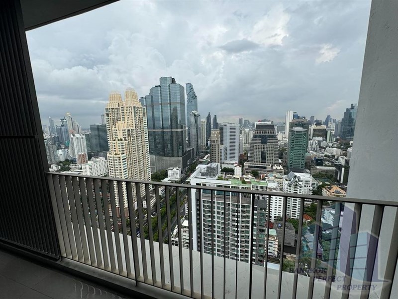 For SaleCondoSathorn, Narathiwat : 2 bedrooms, very high floor at Nara 9 condo, Sathorn For Sale