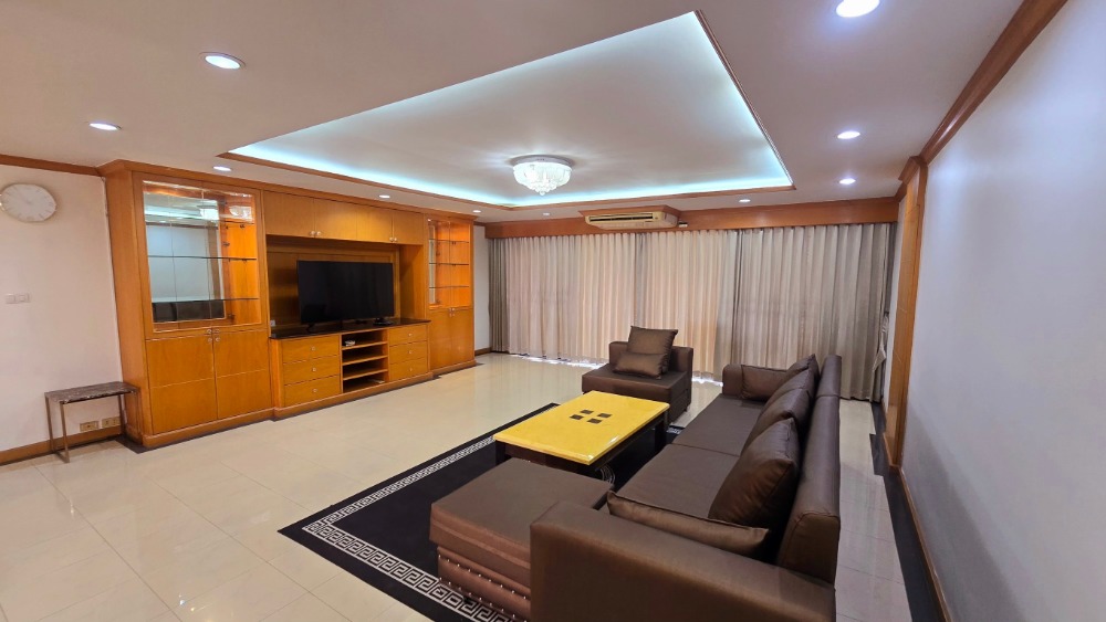 For RentCondoSamut Prakan,Samrong : FOR RENT: Prestige Condominium (Thana City)