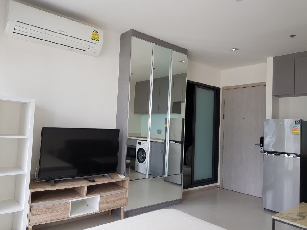 For RentCondoSukhumvit, Asoke, Thonglor : 📌 Rhythm Sukhumvit 36-38 🛌1 bedroom / 1 bathroom 🏢11th floor 🌐Size 24.50