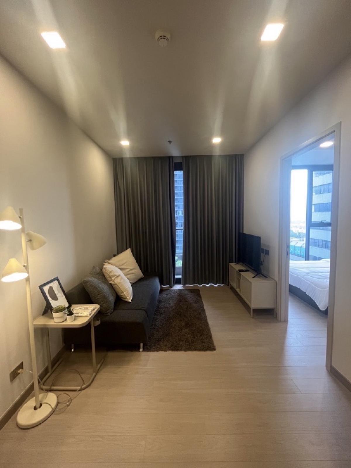 For RentCondoRama9, Petchburi, RCA : One 9 Five 🔥Condo for rent 🏠💕Thai landlord for rent/rent/buy (building B14) For Rent 🌟 Bangkok condo for rent 🌟🟥🟩🟧🟨🟥🟪🟩🟧🟨🟪🟩🟥🟨🟧🟩✅ 1 bed 1 bath 🛁 ready to move in soon✅ Only 29,900฿ 💕 Negotiable price✅ Size 42 sq m 🏠 Digital lock door✅ Built-in throughout th