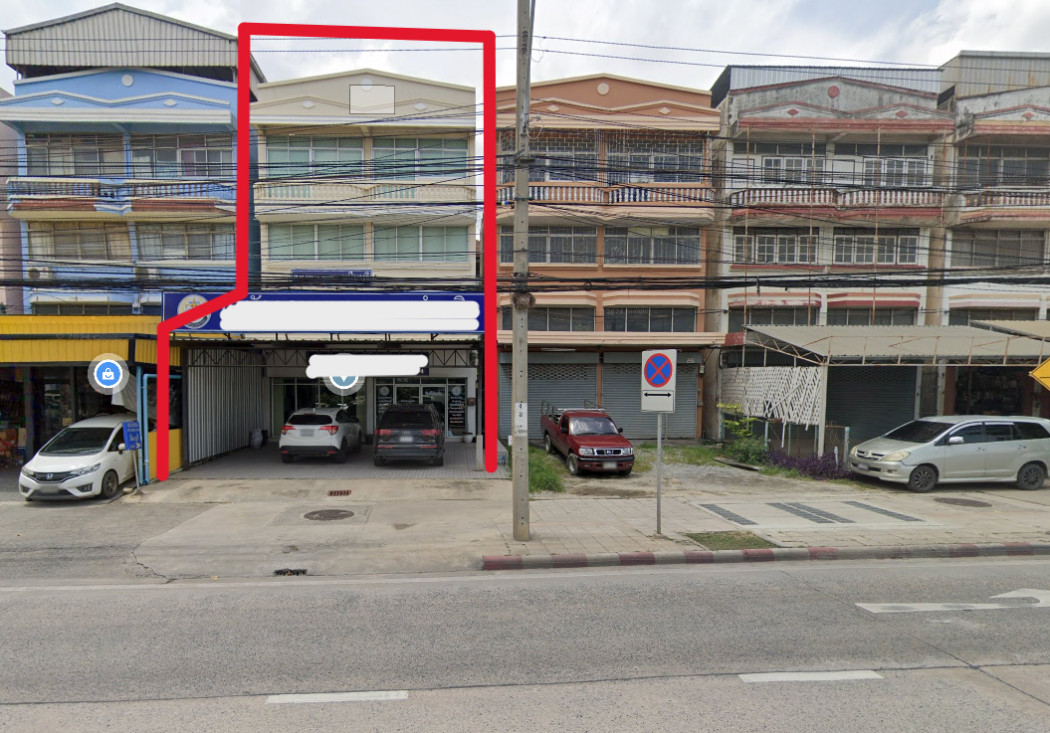 For SaleShophouseLadkrabang, Suwannaphum Airport : Urgent sale, commercial building, Chaokhunthahan intersection, 3.5 floors, on main road, 46 sq m.