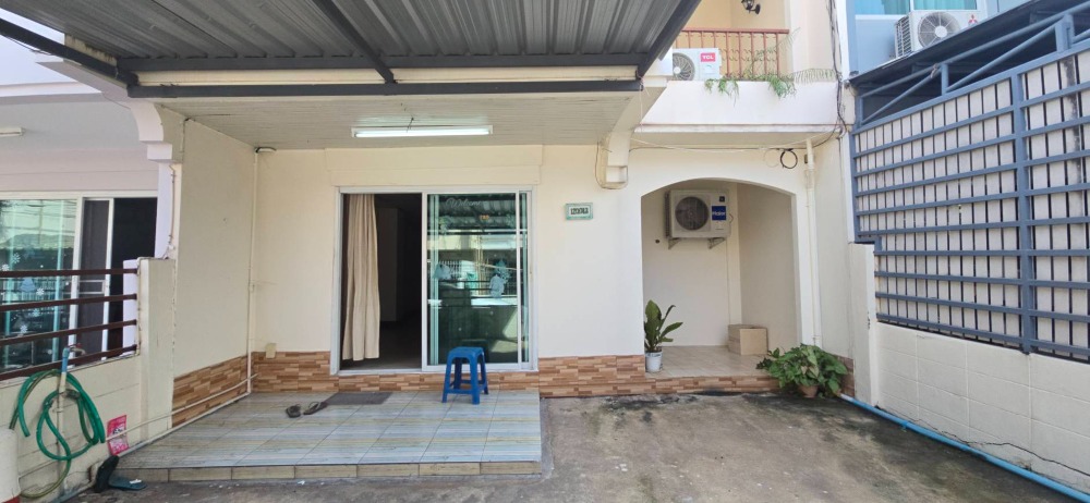 ให้เช่าทาวน์เฮ้าส์/ทาวน์โฮมอ่อนนุช อุดมสุข : For rent, built-in, near BTS Punnawithi, size 3 beds, 3 baths, 25 sq w., rent 18,000 baht per month