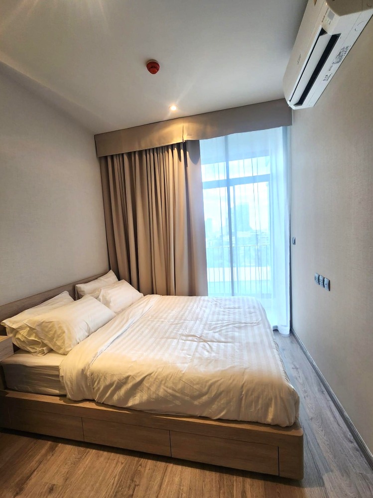 For RentCondoSukhumvit, Asoke, Thonglor : For rent Rhythm Ekamai Estate 10th floor, size 35 sq.m., beautiful view, complete furniture and appliances, ready to move in 出租Rhythm Ekamai Estate，10樓，面積35平方米，景觀優美，家具電器齊全，可入住。