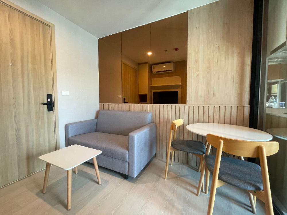 For RentCondoVipawadee, Don Mueang, Lak Si : New condo for rent, 1 bedroom, next to Vibhavadi, 2 entrances and exits, new room, resort atmosphere, quality furniture, large common area