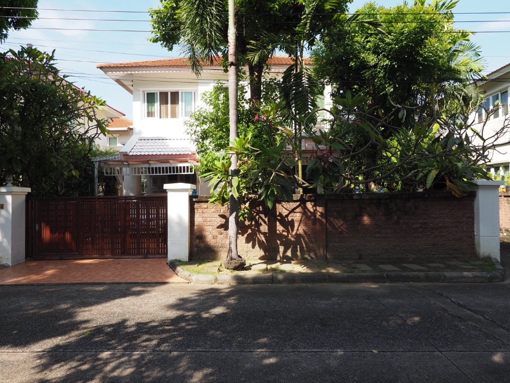 For SaleHouseSamut Prakan,Samrong : Urgent sale, single house, Casa Ville Srinakarin, 54.5 sq m., suitable for relaxation, shady, near many shopping malls.