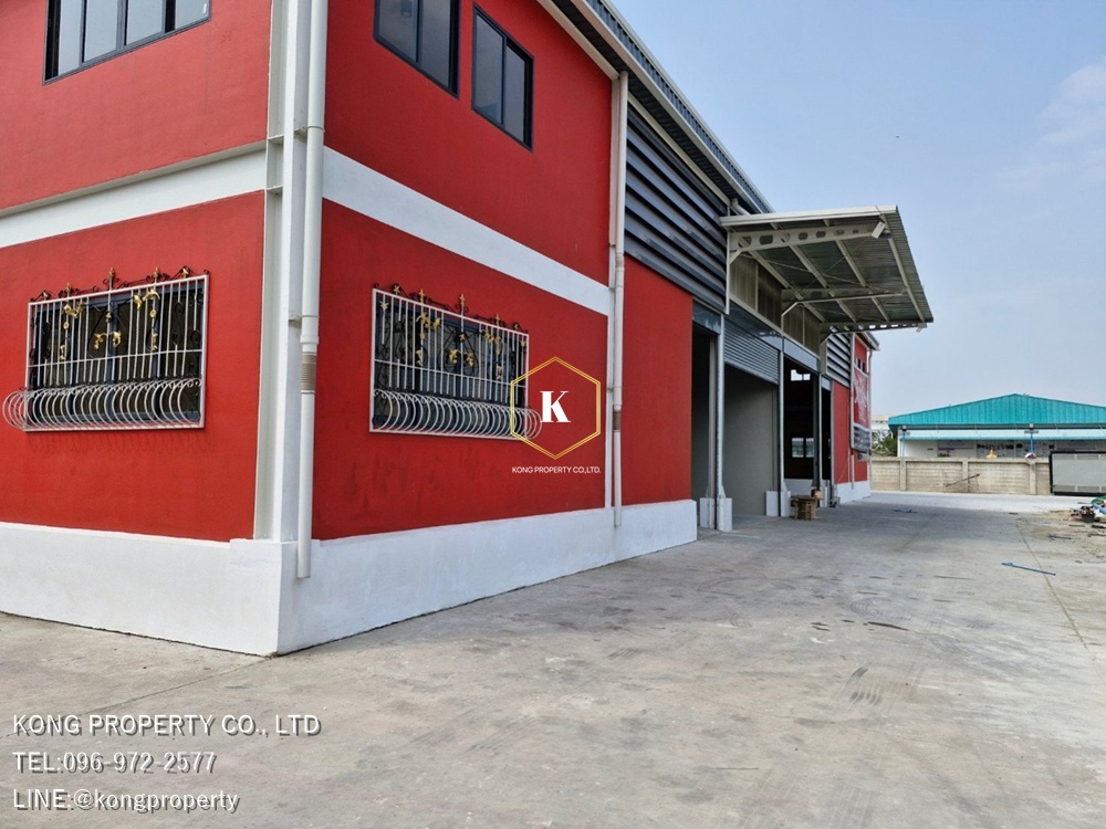 For RentWarehouseSamut Prakan,Samrong : Warehouse for rent, Pracha Uthit 90, Phra Samut Chedi, Samut Prakan, area 345-770 sq m.