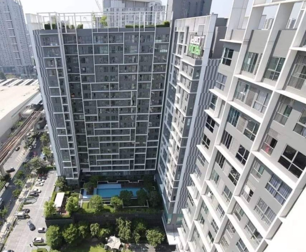 For SaleCondoBangna, Bearing, Lasalle : Ideo MoBi Sukhumvit BTS On Nut (Duplex) 2 bedrooms, 2 bathrooms, 1 living room and kitchen