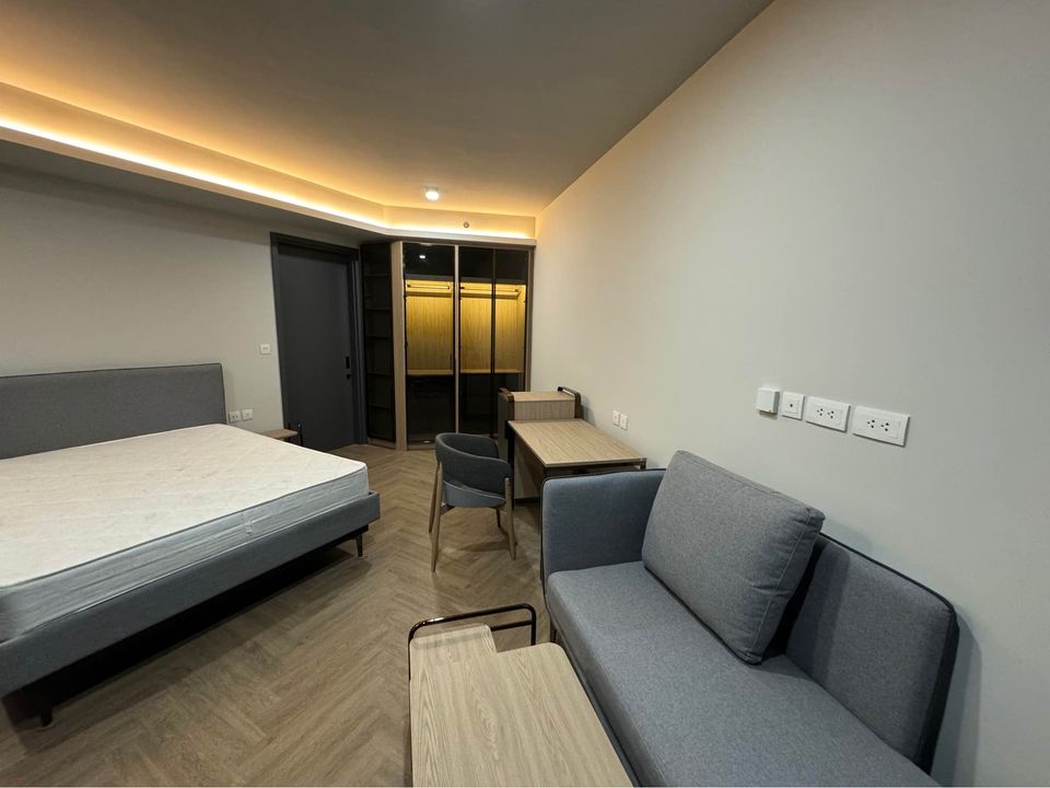 For RentCondoSiam Paragon ,Chulalongkorn,Samyan : CCS005_P CHAPTER CHULA SAMYAN **Very beautiful room, fully furnished, just drag your bags and move in** High floor, beautiful view, easy to travel, complete facilities