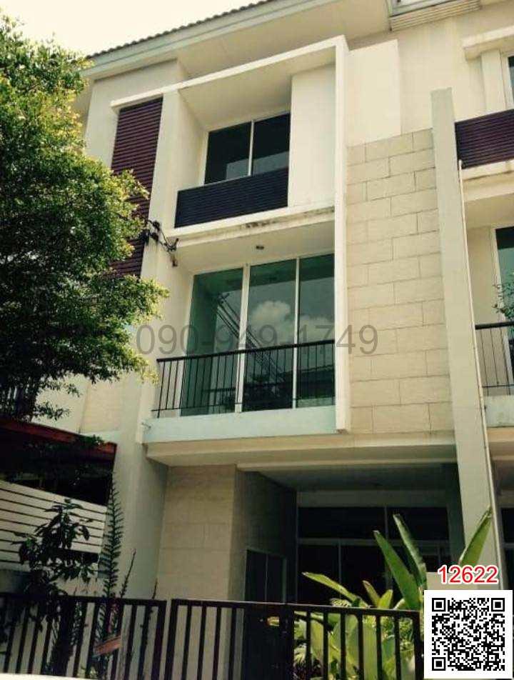 For RentTownhouseRama3 (Riverside),Satupadit : For rent: 3-storey townhouse, Thanapat Village, with parking, near Central Rama 3