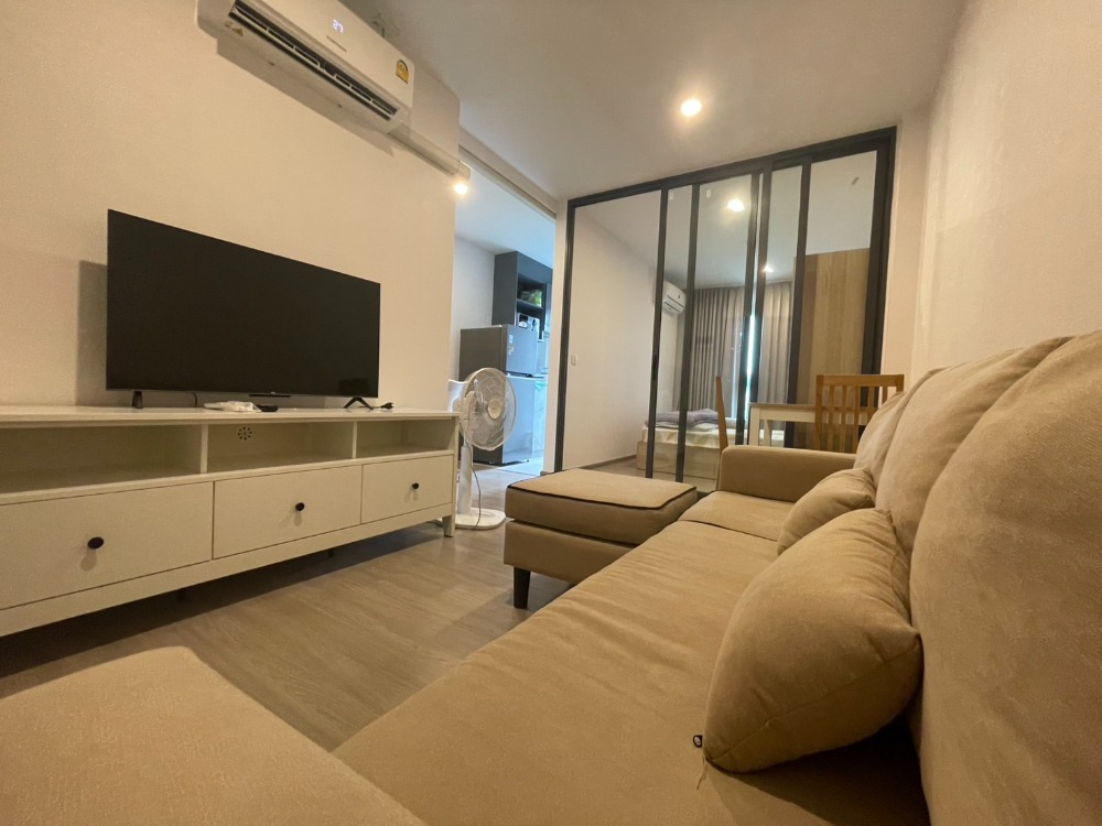 For RentCondo : (for rent) Aspire Ratchayothin คอนโดใหม่ ใกล้ BTS รัชโยธิน เพียง 350 เมตร