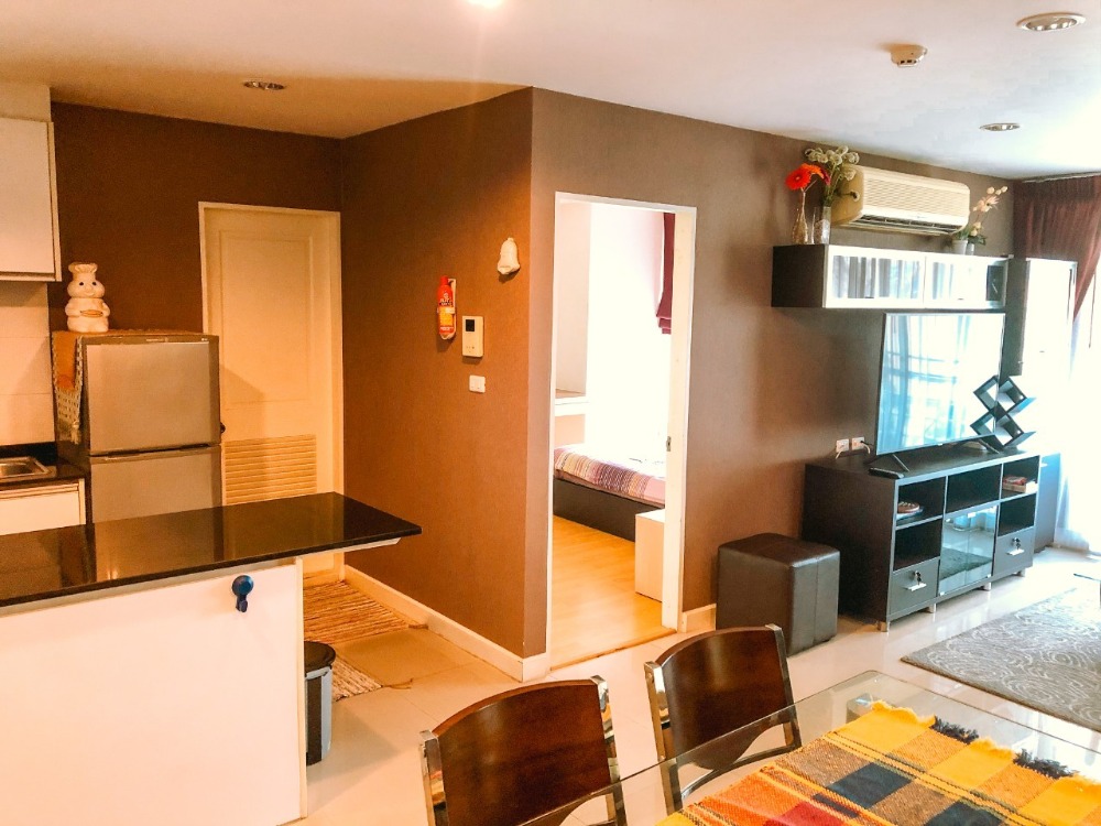 For RentCondoSukhumvit, Asoke, Thonglor : Condo for rent, Serene Place Sukhumvit 24, only 500 m. from BTS Phrom Phong, near Emquatier Emporium, size 74 sq m., 2 bedrooms, 2 bathrooms, price 32,000 / month, interested call 097 - 465 5644 T.C HOME