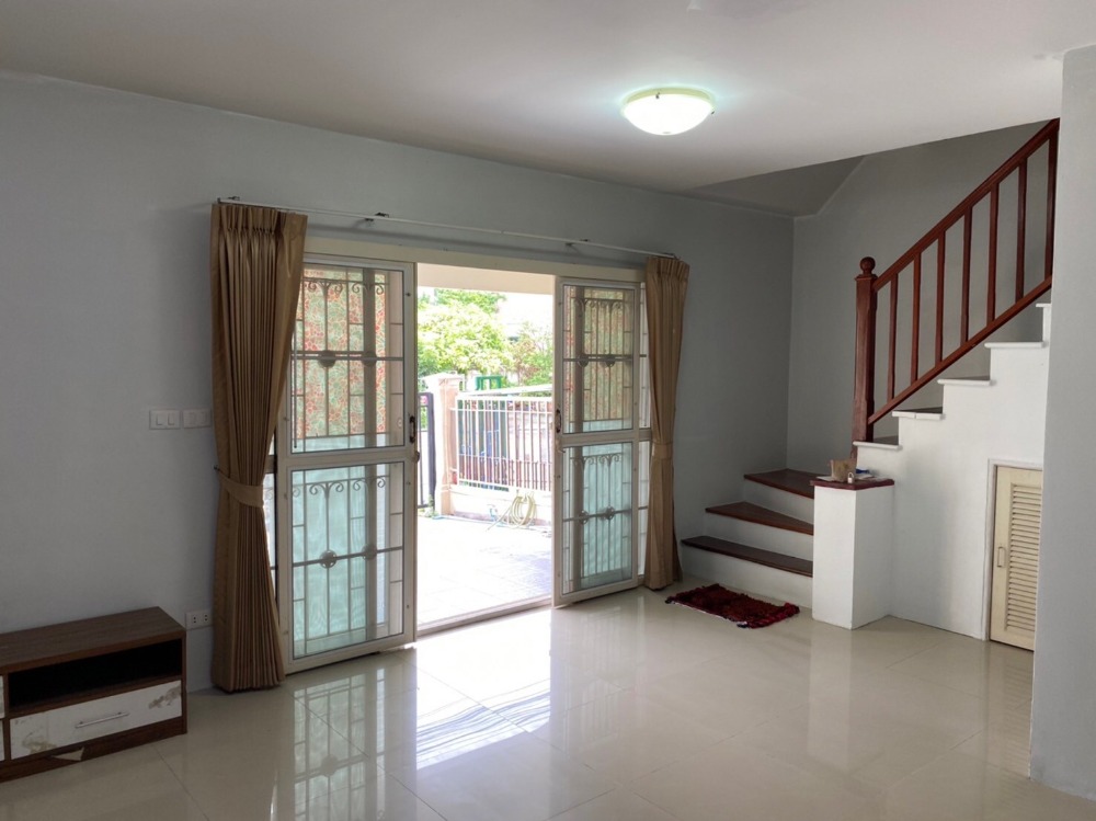 For RentTownhouseNawamin, Ramindra : Townhouse for rent, 2 floors, size 21 sq m.