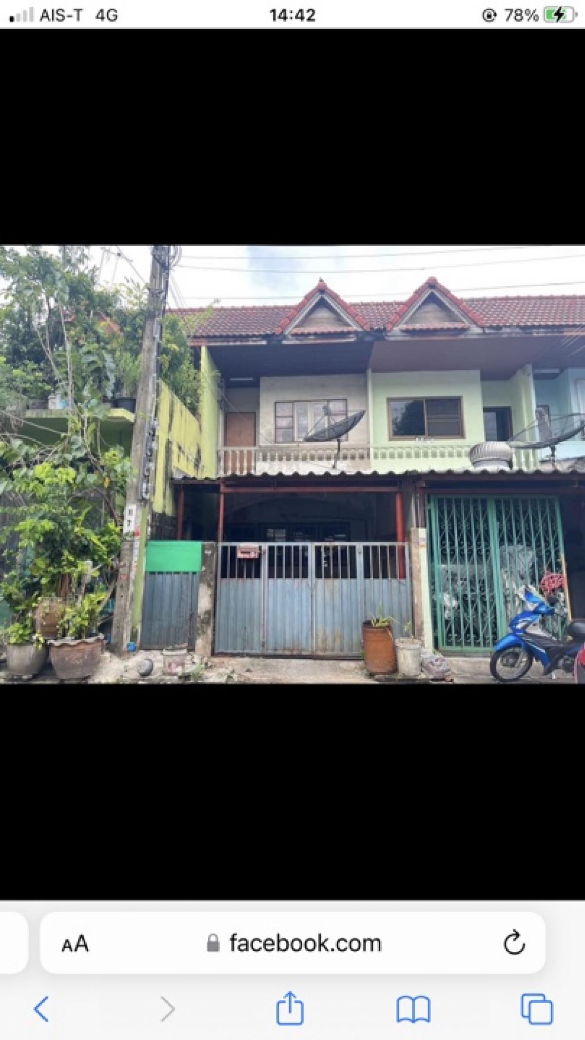 For SaleHouseBang kae, Phetkasem : Urgent sale, 2-storey townhouse, next to Big C Phetkasem, price 1.79 million baht