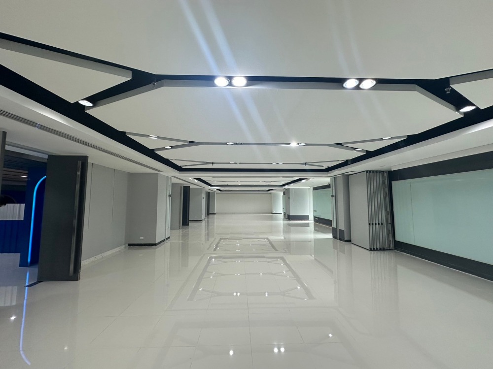 For RentOfficeRama9, Petchburi, RCA : RB110224 Office space for rent in the Rungrojthanakul Building, Rama 9 Ratchada area