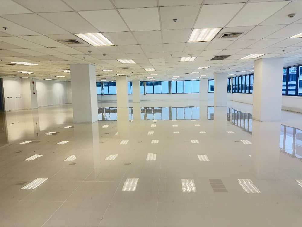 For RentOfficeRama9, Petchburi, RCA : RB110324 Office space for rent in Rungroj Thanakul Building, Rama 9 Ratchada area