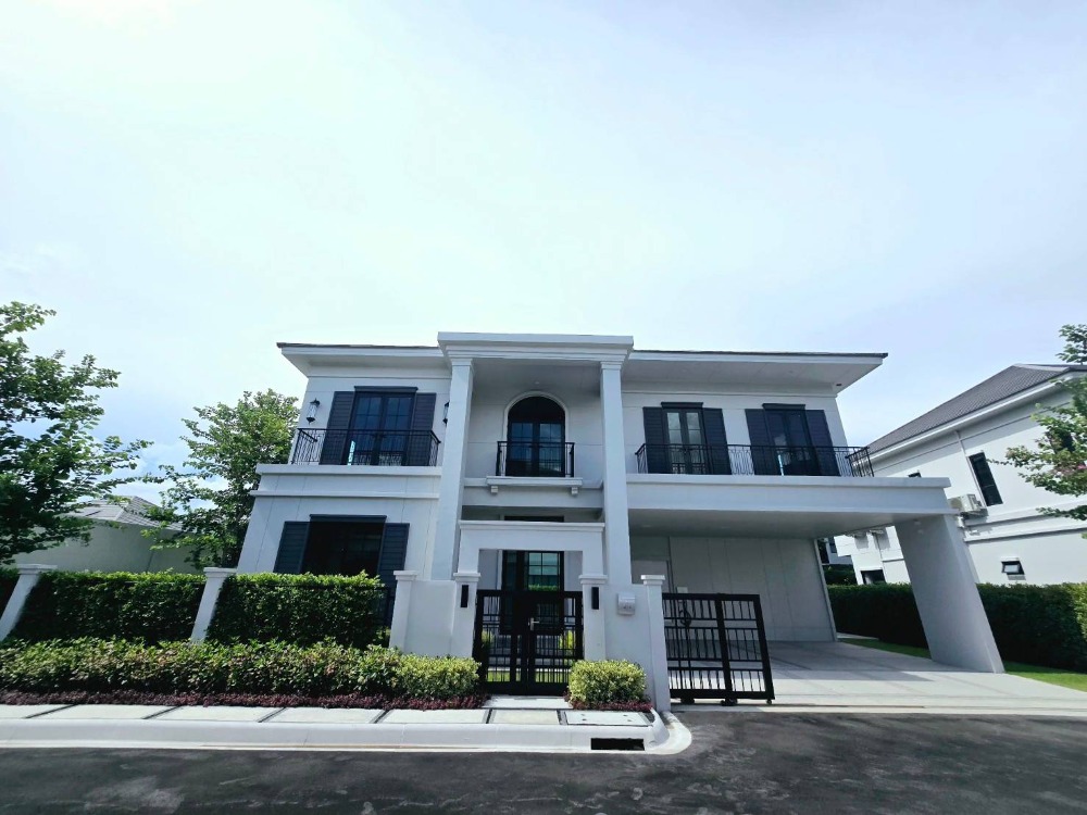 For SaleHousePinklao, Charansanitwong : ♦ Type L ♦ 2 Storey detached house, 121.60 sq.w., 345.00 sq.m. | 4 bedrooms, 5 bathrooms | Fully-Fitted | Near MRT Fai Chai 4 mins., Siam Technology College 7 mins., HomePro Charan Sanitwong 8 mins.