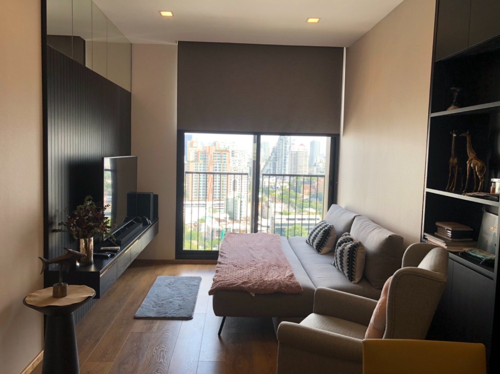 For RentCondoSukhumvit, Asoke, Thonglor : Condo for rent, Noble Be 33, 21st floor, size 44 sq m., 1 bedroom, 1 bathroom, near BTS Phrom Phong, MRT Sukhumvit and ARL Makkasan.