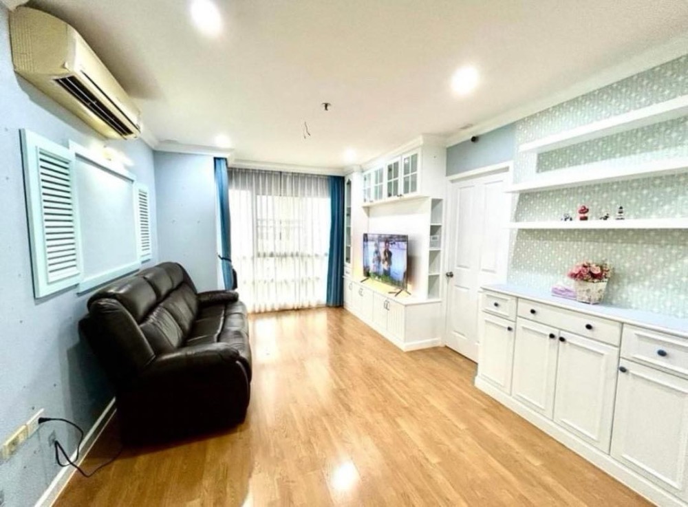 For RentCondoSapankwai,Jatujak : Condo for rent, U Delight at Chatuchak Station!! Quiet, clean, comfortable.. Prime location, very convenient to travel anywhere..