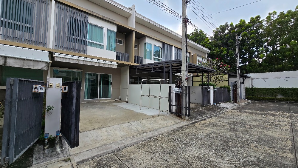 For SaleTownhouseSamut Prakan,Samrong : Townhouse for sale, Indy Srinakarin