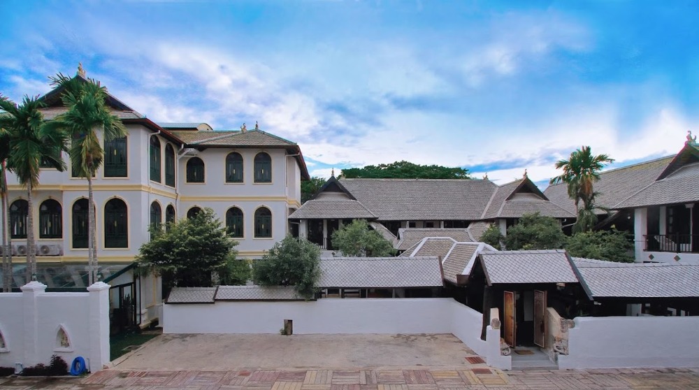 For SaleBusinesses for saleChiang Mai : **Boutique Hotel for Sale by the Ping River – Prime Location, Nearly Full Occupancy Year-Round**   **Price: 70,000,000 Baht** (Below Appraised Property Value)